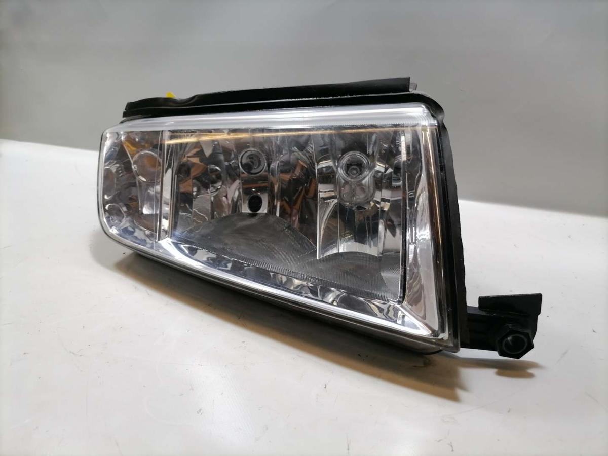 Skoda Fabia 6Y Scheinwerfer rechts Halogen Chromhintergrund Bj.2005